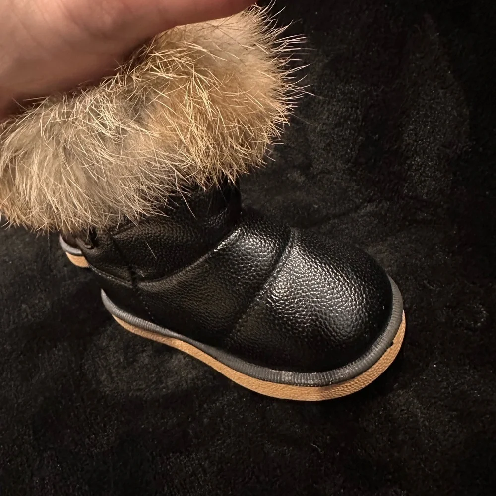 local childrens boutique warm black